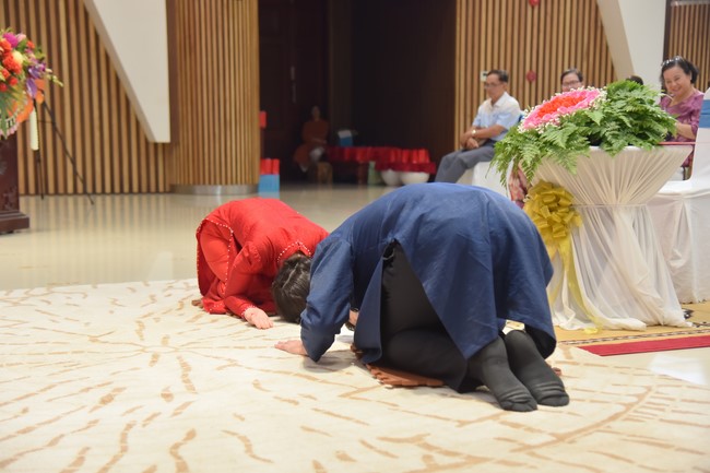 Wedding Ceremony at the pagoda