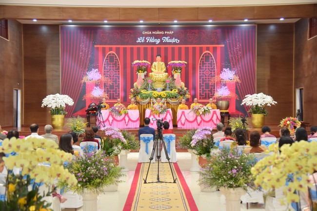 Wedding Ceremony at the pagoda
