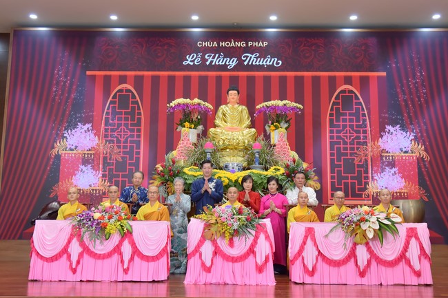 Wedding Ceremony at the pagoda