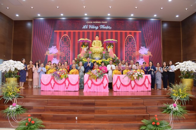 Wedding Ceremony at the pagoda