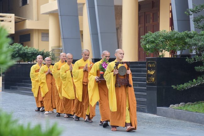 Wedding Ceremony at the pagoda