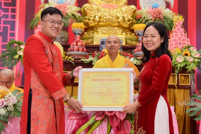 Wedding Ceremony at the pagoda