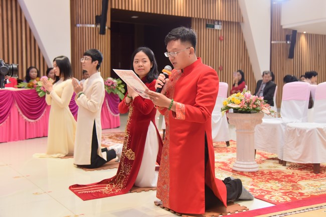 Wedding Ceremony at the pagoda