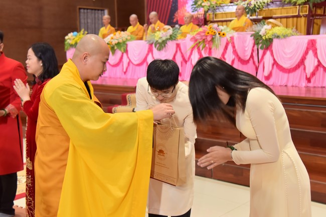 Wedding Ceremony at the pagoda