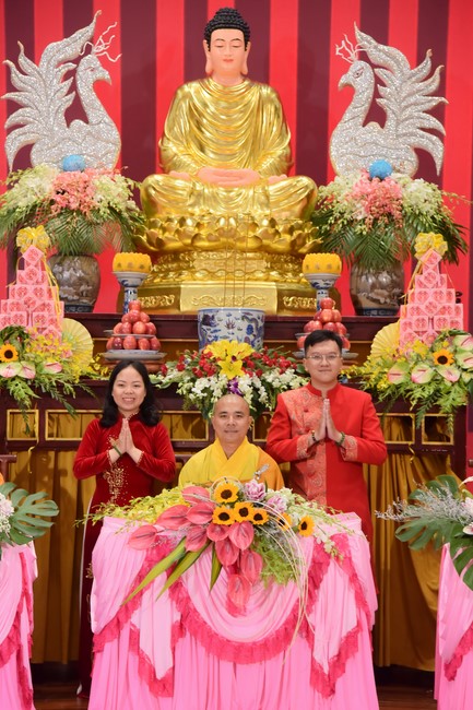 Wedding Ceremony at the pagoda