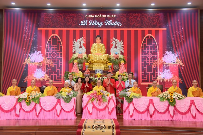 Wedding Ceremony at the pagoda