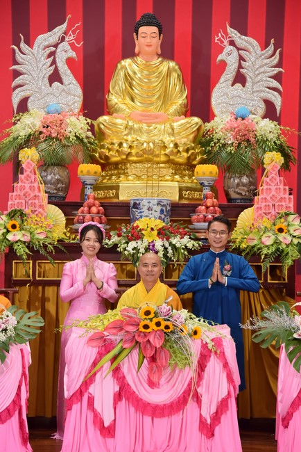 Wedding Ceremony at the pagoda