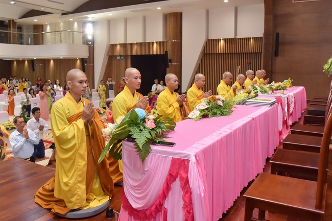 Wedding Ceremony at the pagoda