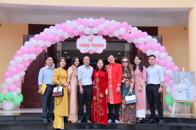 Wedding Ceremony at the pagoda