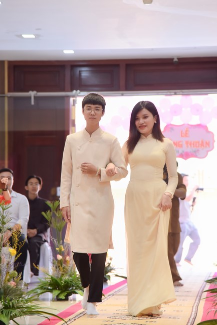 Wedding Ceremony at the pagoda