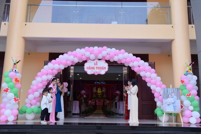 Wedding Ceremony at the pagoda