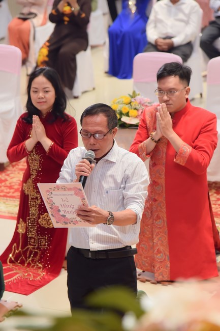 Wedding Ceremony at the pagoda