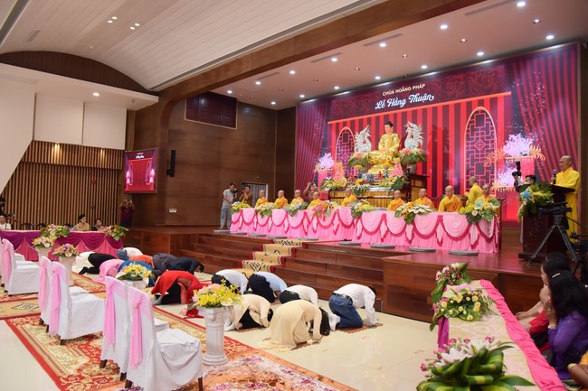 Wedding Ceremony at the pagoda