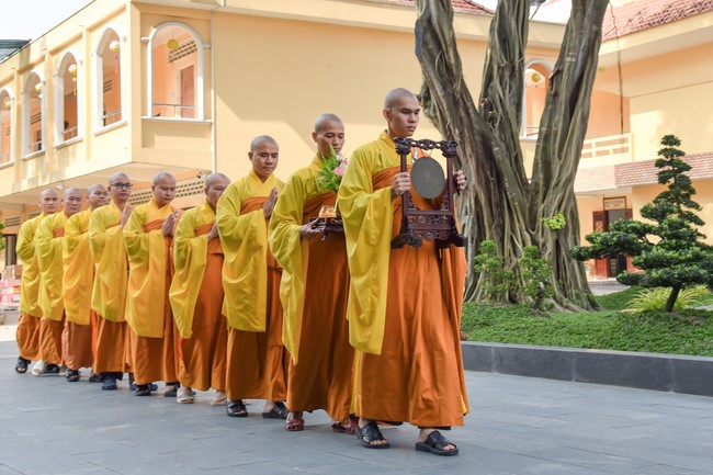 Wedding Ceremony at the pagoda