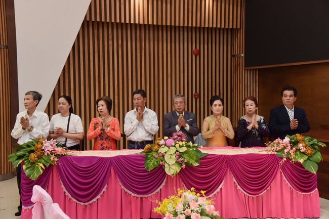 Wedding Ceremony at the pagoda