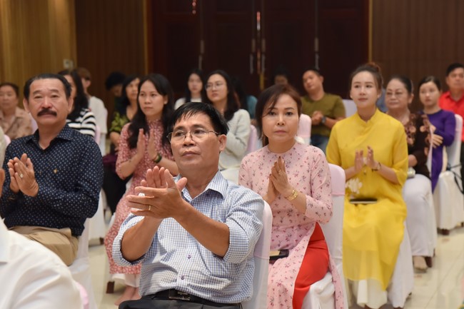 Wedding Ceremony at the pagoda