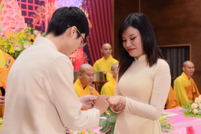 Wedding Ceremony at the pagoda