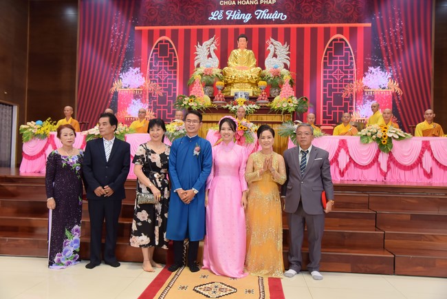 Wedding Ceremony at the pagoda