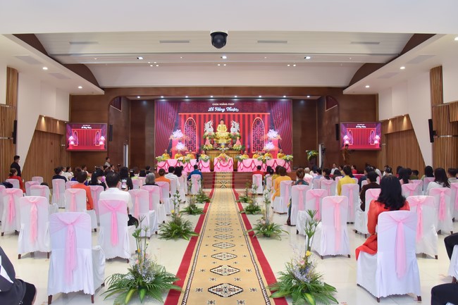 Wedding Ceremony at the pagoda