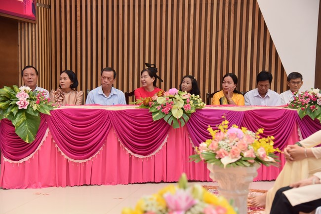Wedding Ceremony at the pagoda