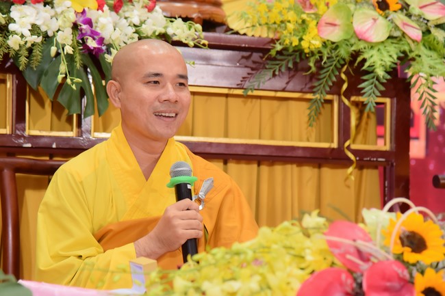 Wedding Ceremony at the pagoda