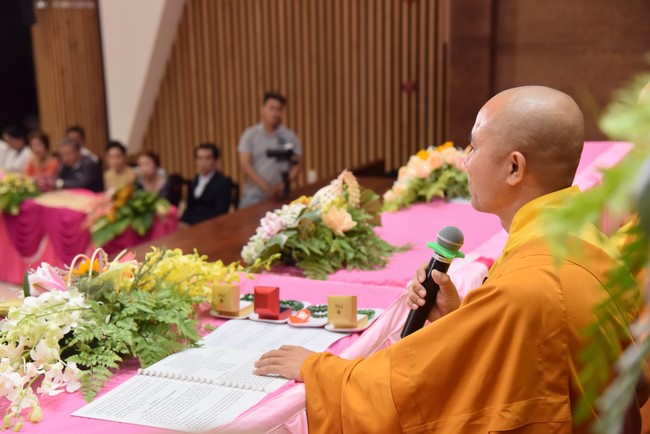 Wedding Ceremony at the pagoda