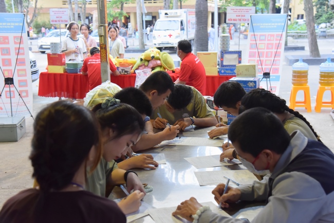 Humanitarian Blood Donation