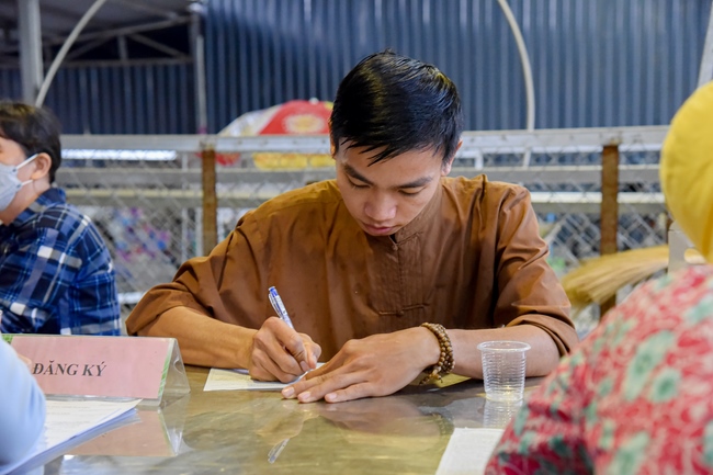 Humanitarian Blood Donation