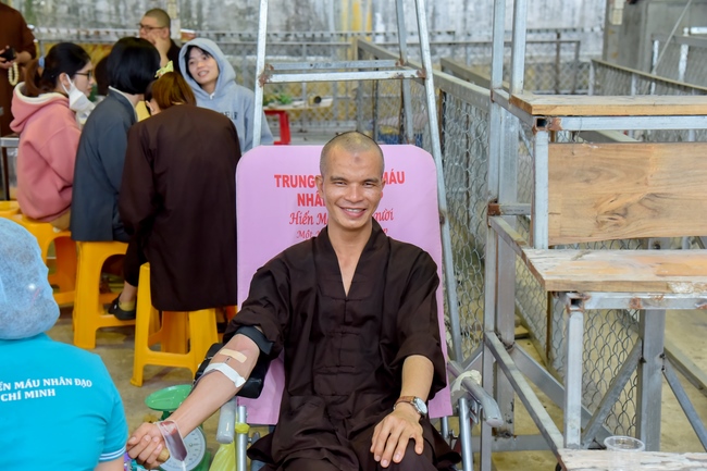 Humanitarian Blood Donation