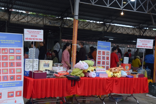 Humanitarian Blood Donation