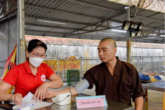 Humanitarian Blood Donation
