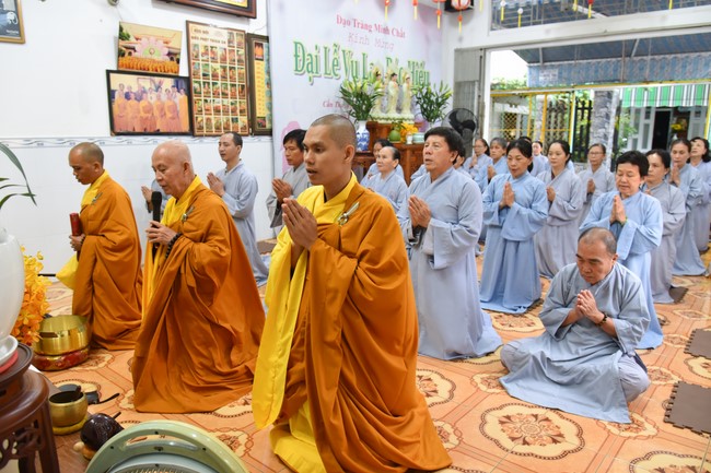 Khóa tu Niệm Phật Một Ngày tại đạo tràng Minh Chất, Cần Thơ - lần thứ 9