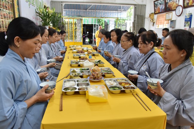 Khóa tu Niệm Phật Một Ngày tại đạo tràng Minh Chất, Cần Thơ - lần thứ 9