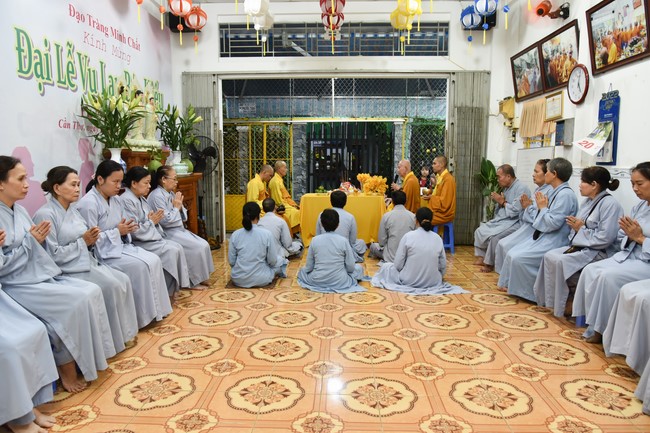 Khóa tu Niệm Phật Một Ngày tại đạo tràng Minh Chất, Cần Thơ - lần thứ 9