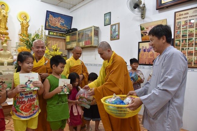 Khóa tu Niệm Phật Một Ngày tại đạo tràng Minh Chất, Cần Thơ - lần thứ 9