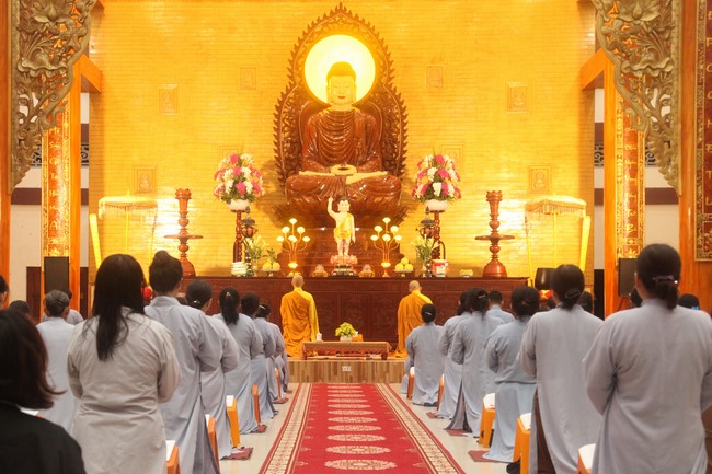 Repentant Ceremony at Giai Lam Temple – Ha Tinh