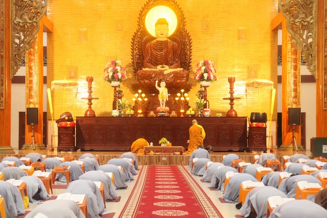 Repentant Ceremony at Giai Lam Temple – Ha Tinh