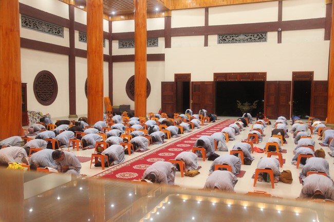 Repentant Ceremony at Giai Lam Temple – Ha Tinh