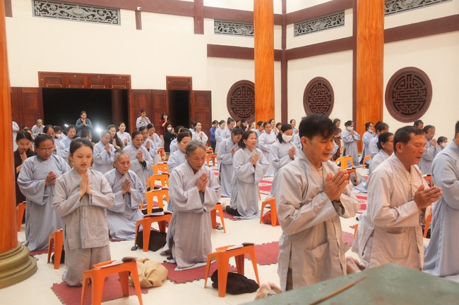 Repentant Ceremony at Giai Lam Temple – Ha Tinh