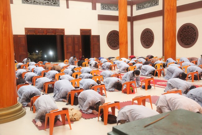 Repentant Ceremony at Giai Lam Temple – Ha Tinh