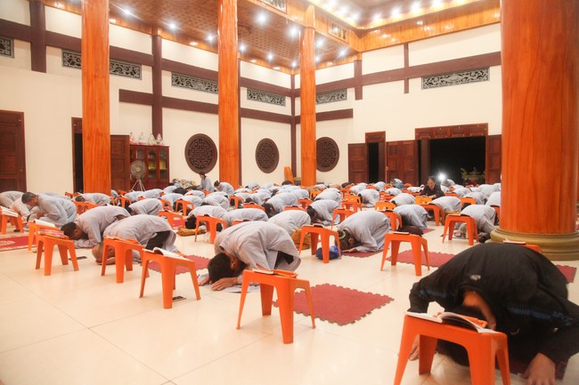 Repentant Ceremony at Giai Lam Temple – Ha Tinh