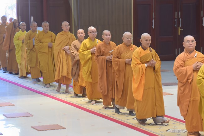 Pratimoksa Commandment Declaring Rite at Hoang Phap pagoda