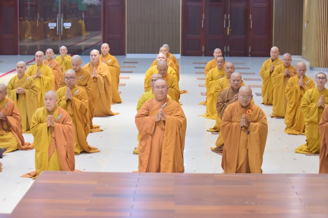 Pratimoksa Commandment Declaring Rite at Hoang Phap pagoda