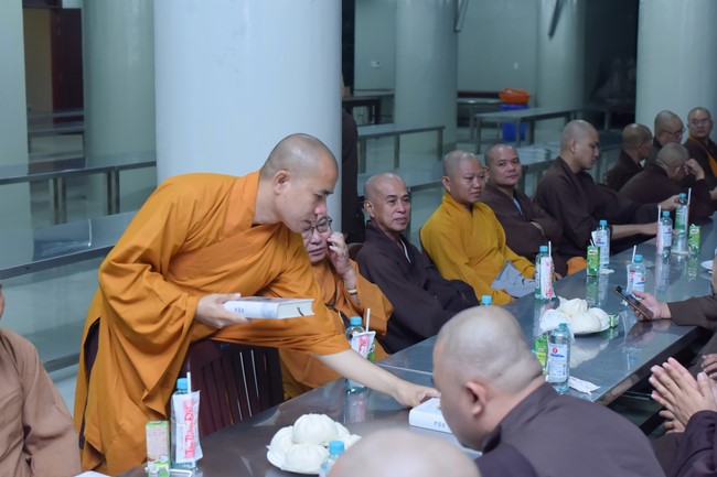 Pratimoksa Commandment Declaring Rite at Hoang Phap pagoda