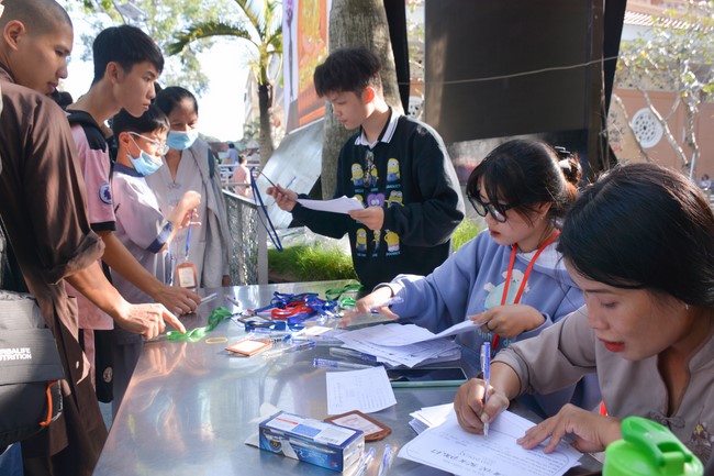 Teenager Retreat - Huong Phap Branch, Cu Chi