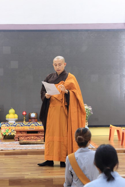 Awarding the 15th Wisdom Nurturing Scholarships in the North, Central and Southwest regions