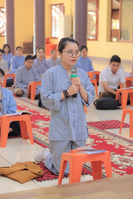 Awarding the 15th Wisdom Nurturing Scholarships in the North, Central and Southwest regions