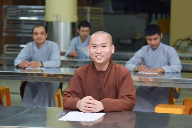 Monks and Buddhists reviewing the life and careers of Hoang Phap Pagoda’s Founder