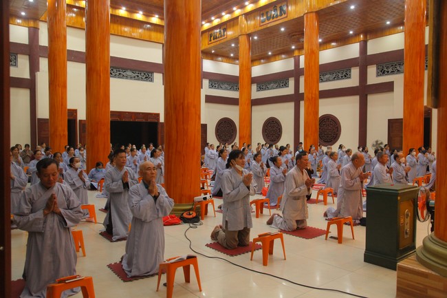 Repentant Ceremony at Giai Lam Temple – Ha Tinh