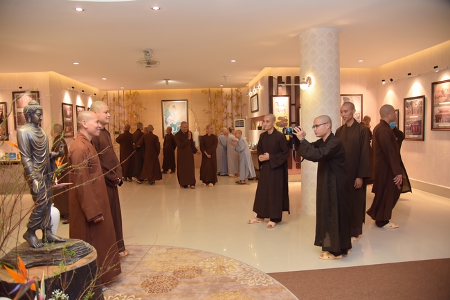 Lễ khai mạc tuần lễ triển lãm ảnh, thư pháp và các tác phẩm văn hoá Phật giáo chủ đề “Thanh Lương”